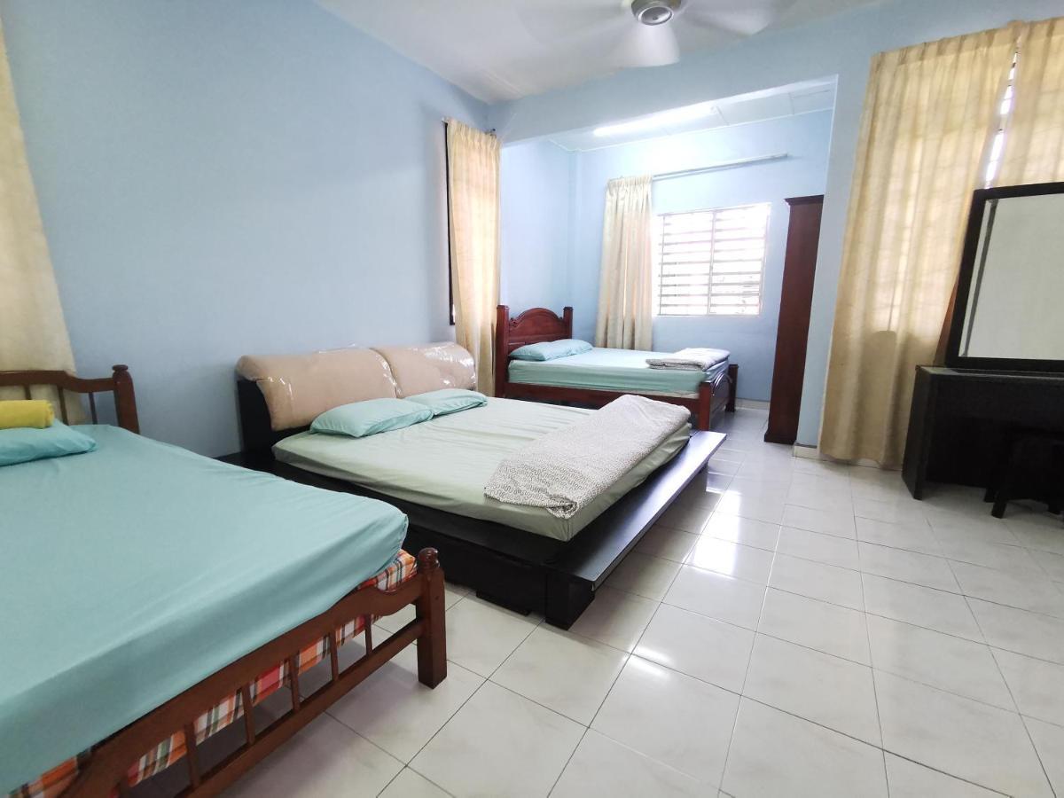 Jen Pd Homestay - Unique, Antique House No Wifi Port Dickson Exterior photo